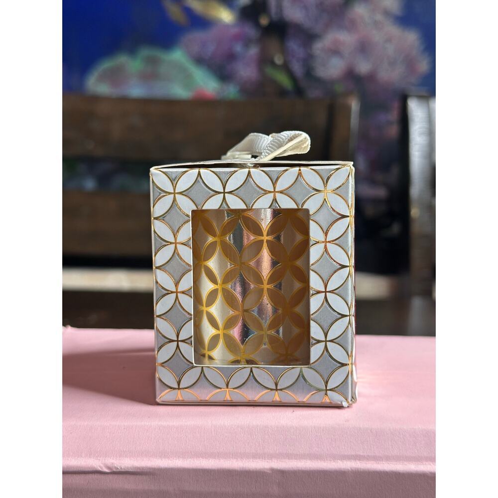 2 oz nest candle sparkling cassis - Picture 6 of 6